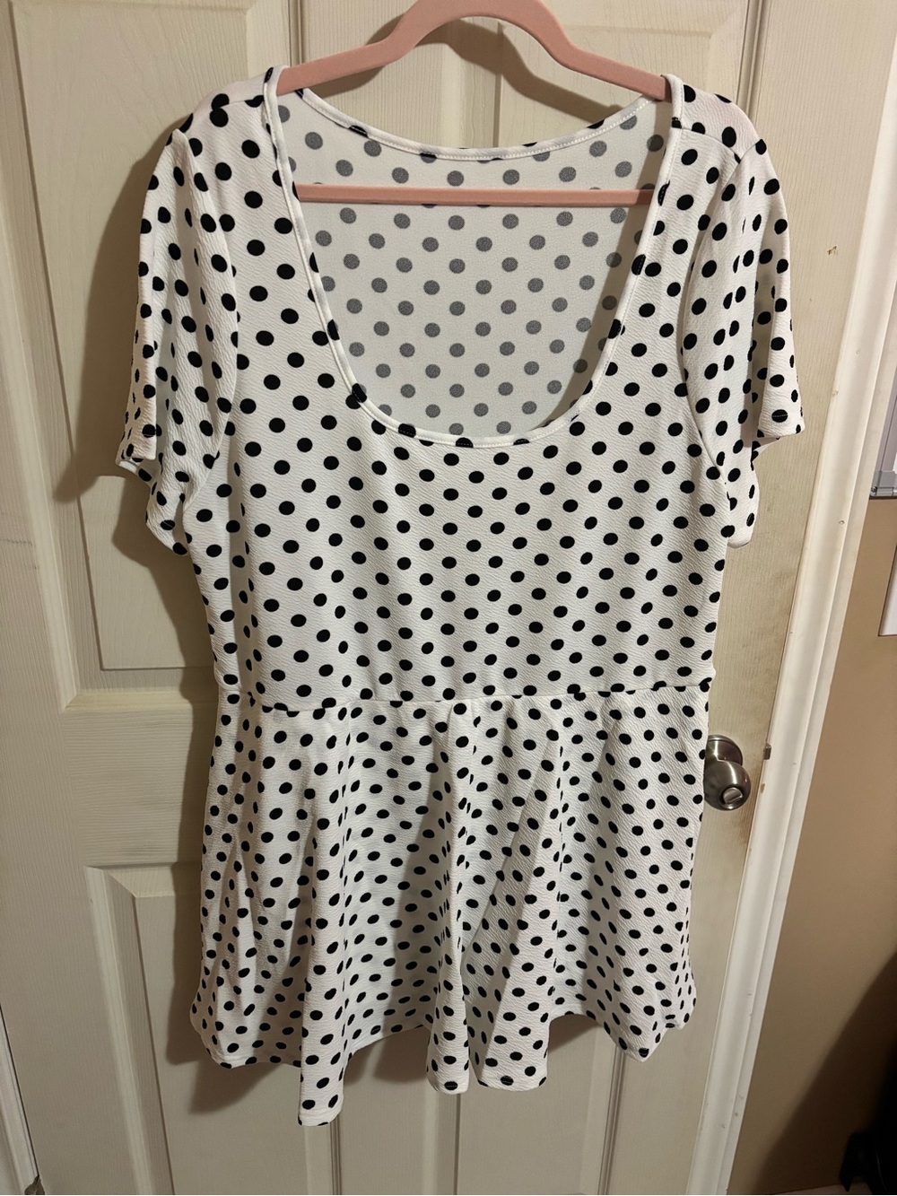 SHEIN White and Black Polka Dot Scoop Neck Mini Dress
